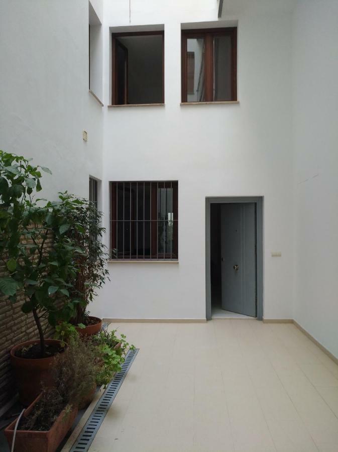 Rentalsevilla Espacioso Duplex En La Puerta Real Luaran gambar
